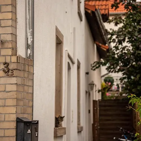 55m² 2 Zimmer-monteurswohnung Mit 4 Einzelnen Betten Nieder-Saulheim