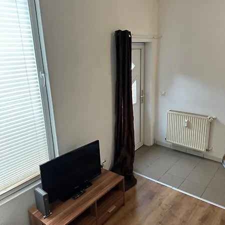 55m² 2 Zimmer-monteurswohnung Mit 4 Einzelnen Betten * Nieder-Saulheim